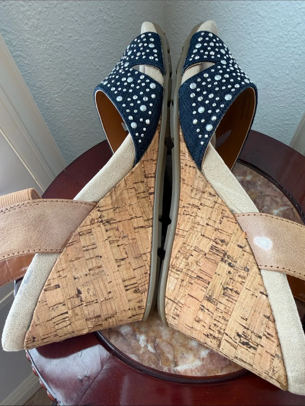 St. John’s Bay Wedge Sandals 8 Silver Studs Denim Straps & Tan Elastic Strap
